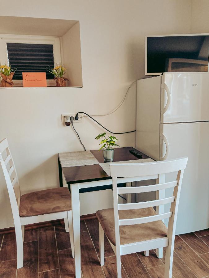 Apartments Ivanovic Idrija Eksteriør bilde